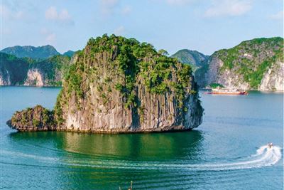 One Day Cruise to Explore Lan Ha Bay from Cat Ba Island