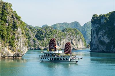 Discover the Hidden Gems of Lan Ha - Day Cruise from Cat Ba