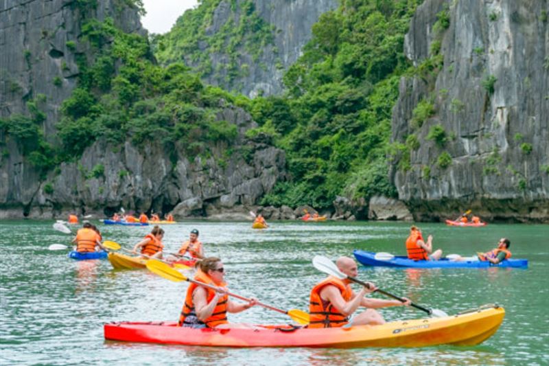 Lan Ha Bay 3 Days 2 Nights On Cruise and Cat Ba Island