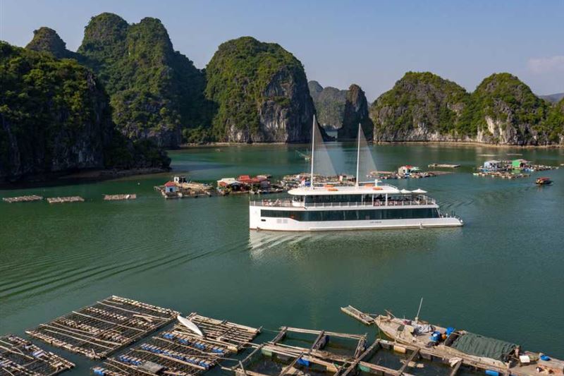 City Escape: Halong Bay Day Trip From Hanoi