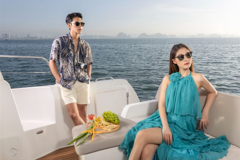 Indulge in Luxury: 4-hour Private Yacht Tour Halong Bay