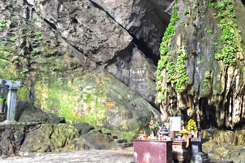 Perfume Pagoda Full Day Tour From Hanoi